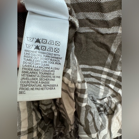 Lucky Brand button up long sleeved shirt- X-large - Picture 5 of 5